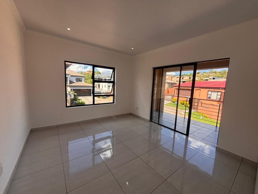 3 Bedroom Property for Sale in Wilkoppies North West